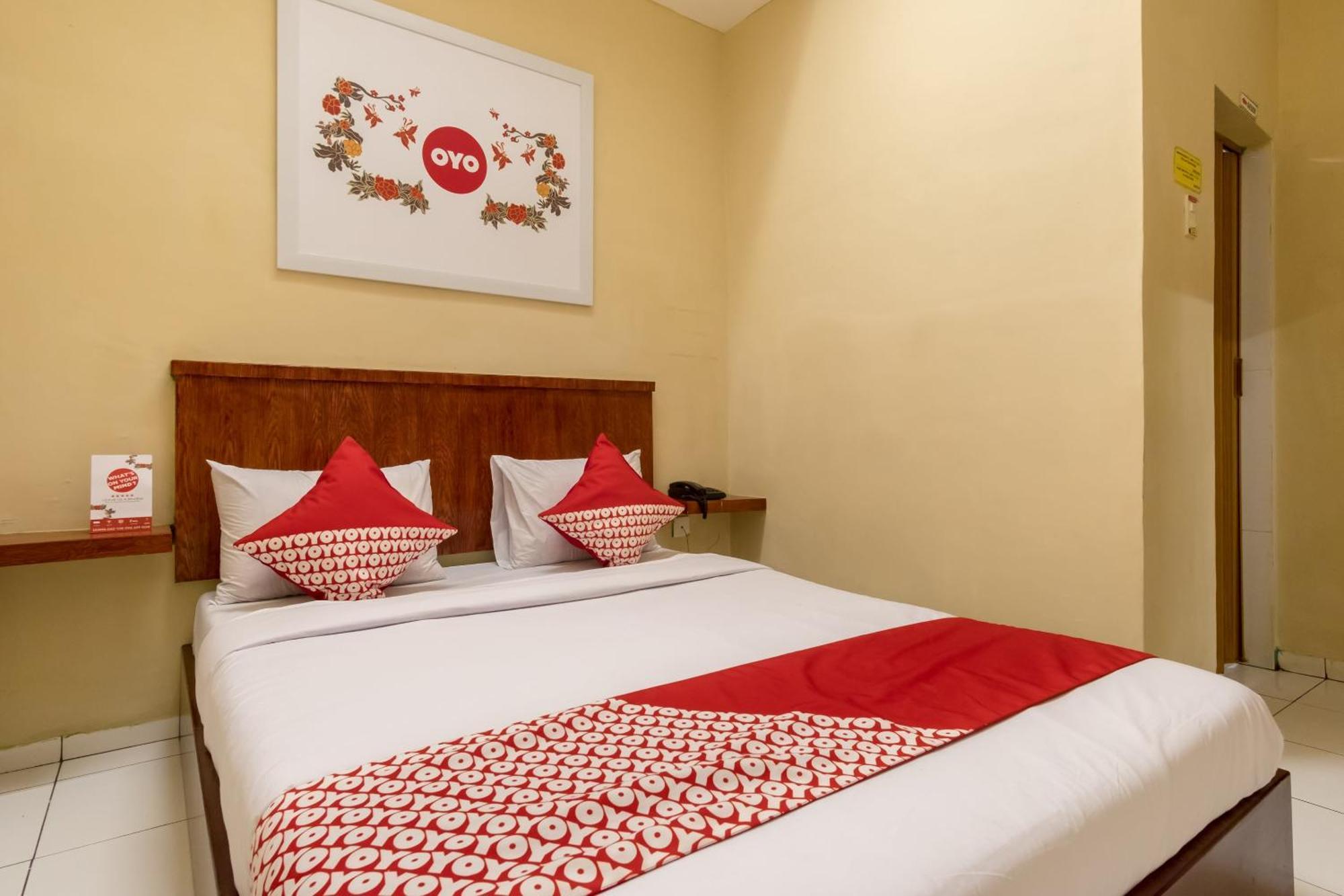 Capital O 615 Residence Puri Hotel Syariah Медан Екстер'єр фото